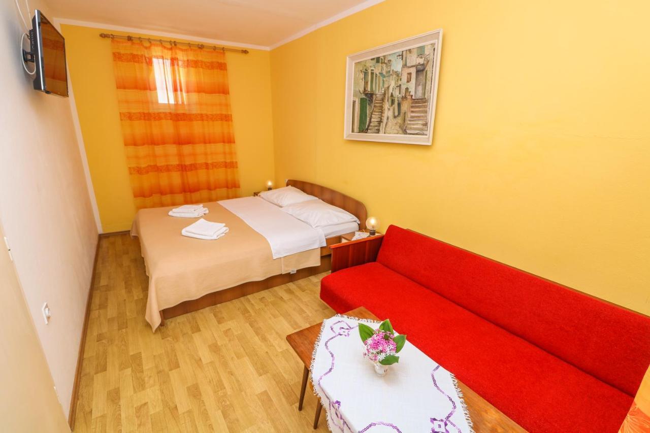 Double Rooms With Terrace Tomica Baška Zewnętrze zdjęcie