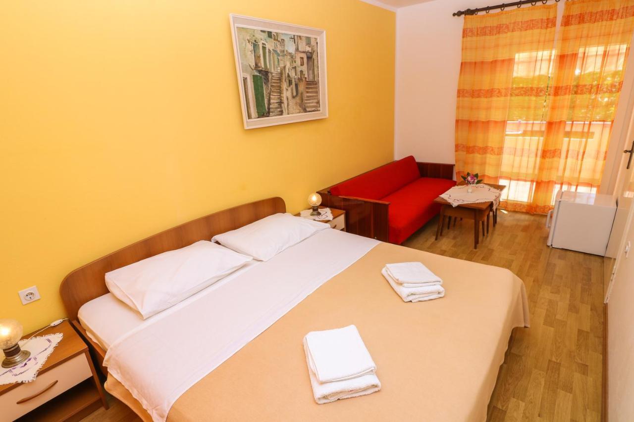 Double Rooms With Terrace Tomica Baška Zewnętrze zdjęcie